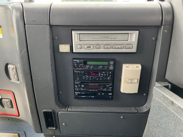 NISSAN DIESEL Space Runner 2006