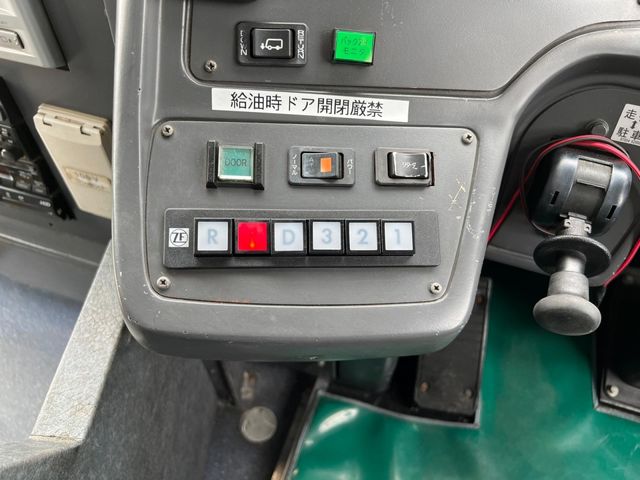 NISSAN DIESEL Space Runner 2006