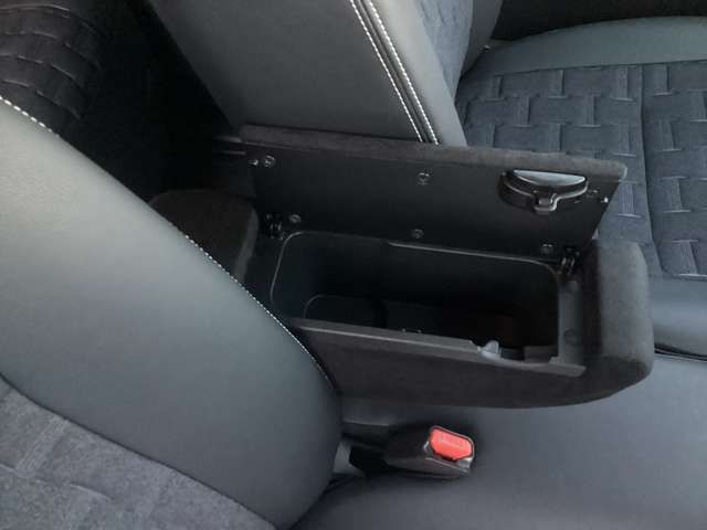 MITSUBISHI DELICA MINI 2024