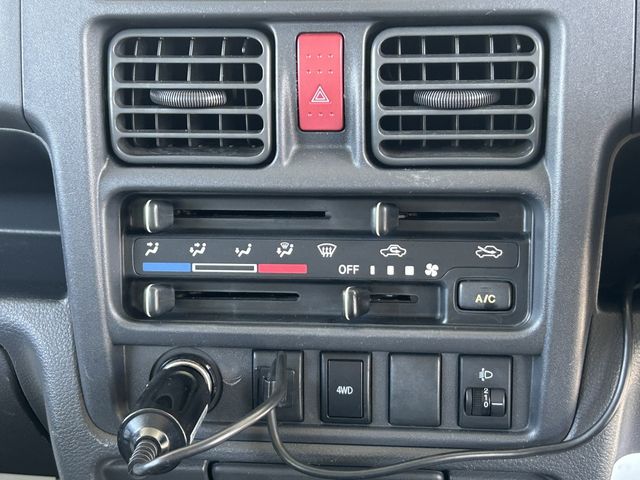 SUZUKI CARRY truck 4WD 2014