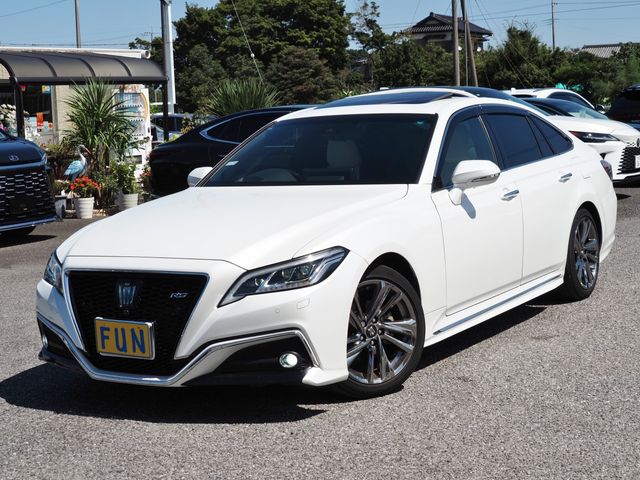 TOYOTA CROWN sedan hybrid 2021