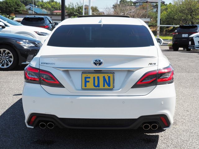TOYOTA CROWN sedan hybrid 2021