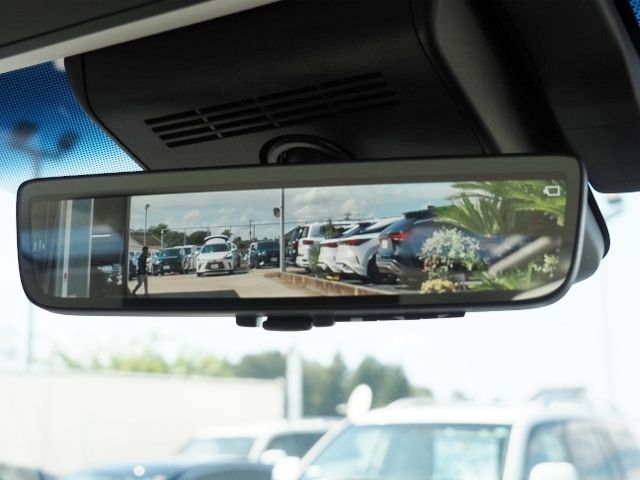 TOYOTA ???? LM500h 2025