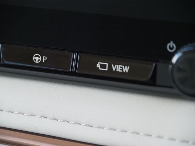 TOYOTA ???? LM500h 2025