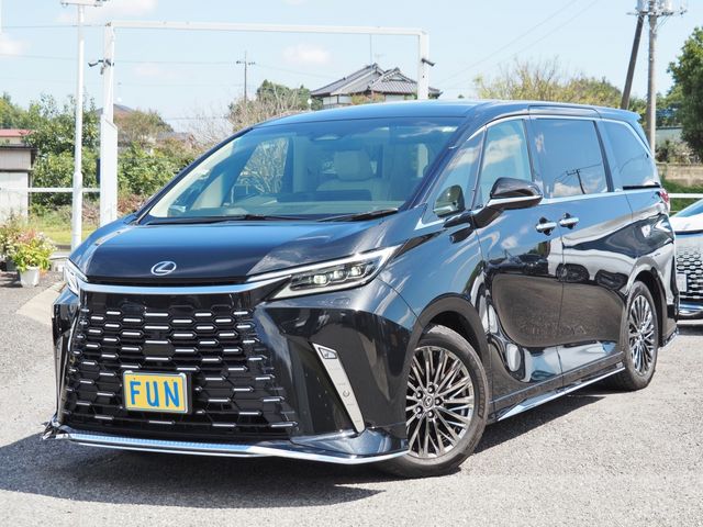 TOYOTA ???? LM500h 2024