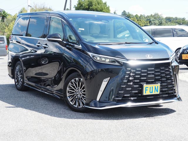 TOYOTA ???? LM500h 2024