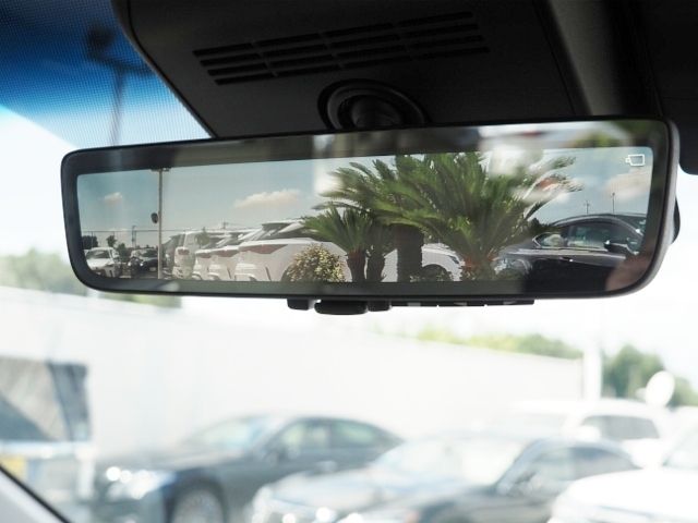 TOYOTA ???? LM500h 2024