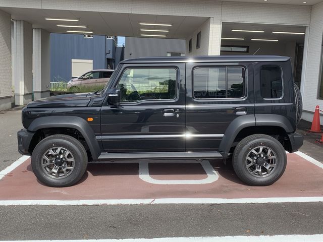 SUZUKI JIMNY NOMADE 2025
