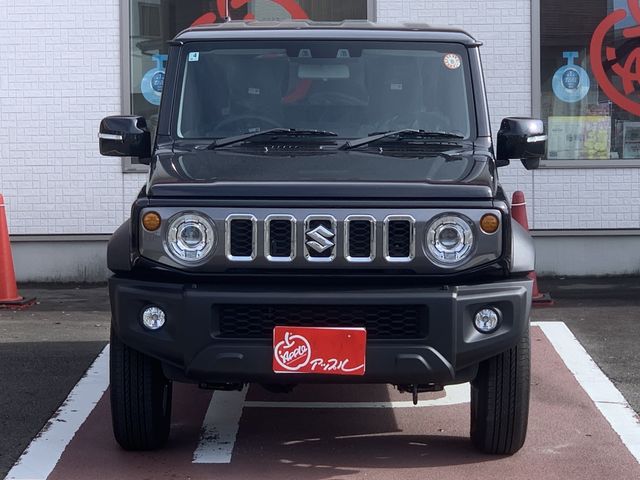 SUZUKI JIMNY NOMADE 2025