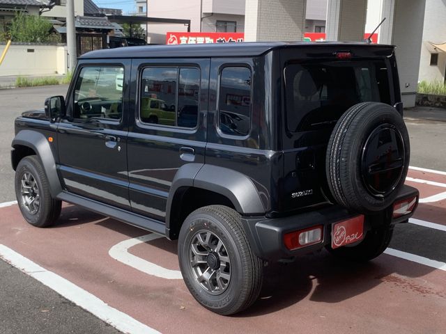 SUZUKI JIMNY NOMADE 2025