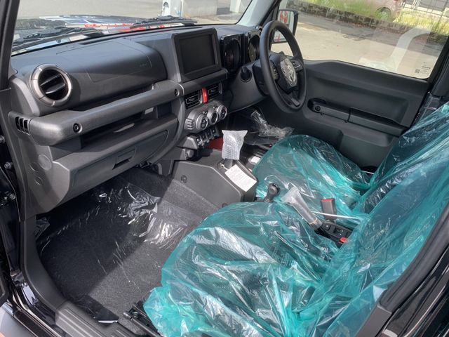 SUZUKI JIMNY NOMADE 2025