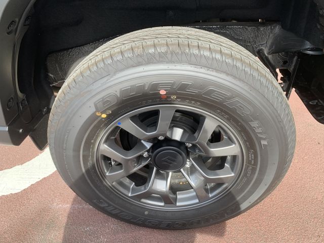 SUZUKI JIMNY NOMADE 2025