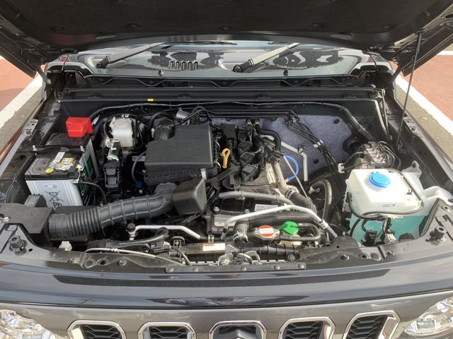 SUZUKI JIMNY NOMADE 2025