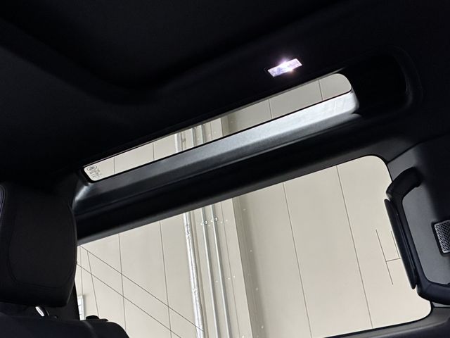 ROVER ROVER DEFENDER 2024