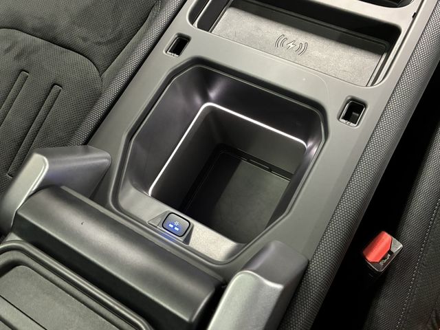 ROVER ROVER DEFENDER 2024