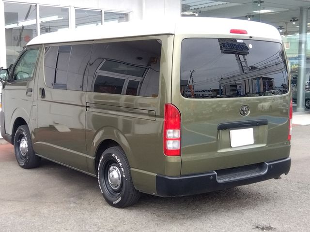 TOYOTA REGIUSACE van 4WD 2011