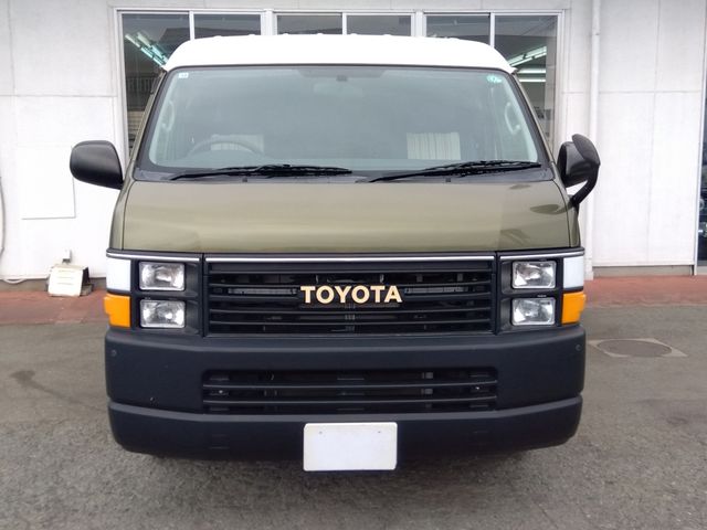 TOYOTA REGIUSACE van 4WD 2011