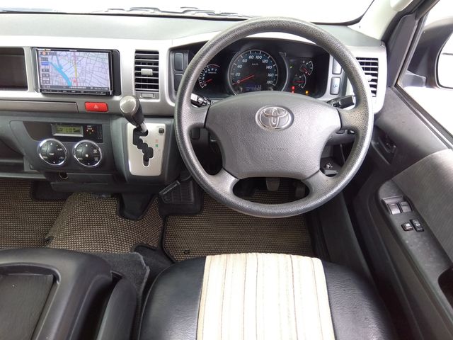 TOYOTA REGIUSACE van 4WD 2011