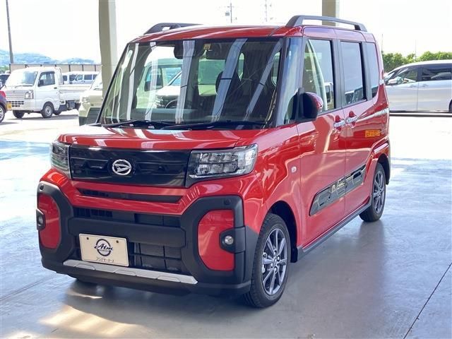 DAIHATSU TANTO FAN CROSS 2022