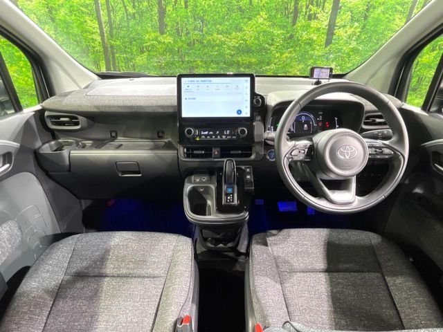 TOYOTA SIENTA HYBRID 2023