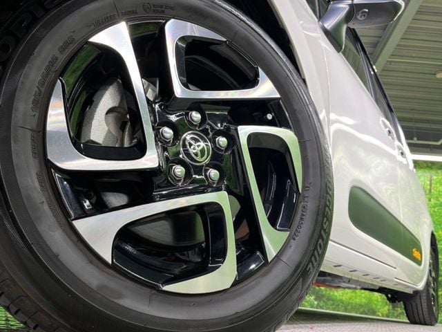 TOYOTA SIENTA HYBRID 2023