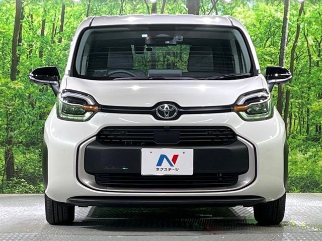 TOYOTA SIENTA HYBRID 2023