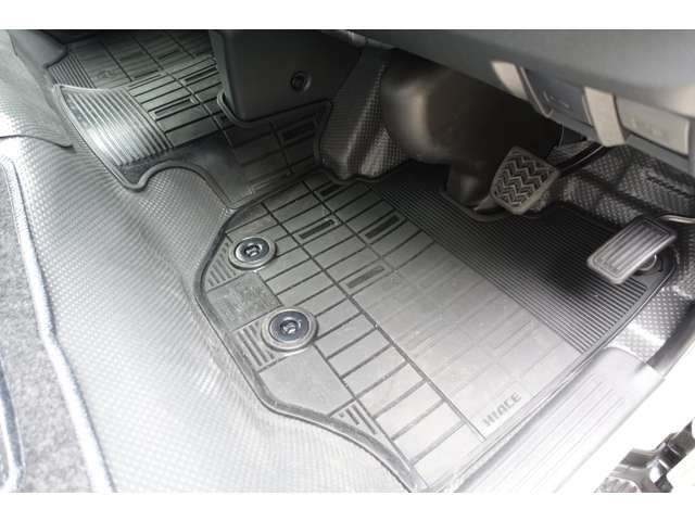 TOYOTA HIACE van 1.25t 2WD 2025