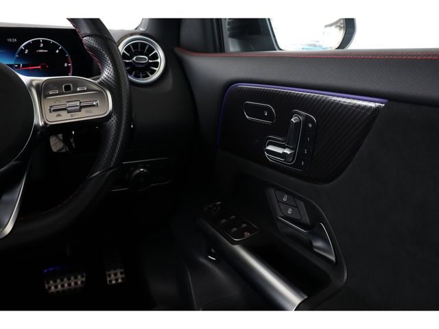 MERCEDES BENZ MERCEDES BENZ GLA class 2023