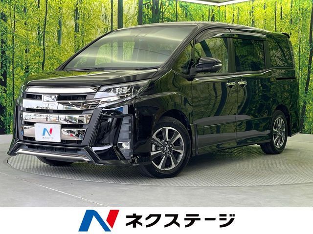 TOYOTA NOAH 2018