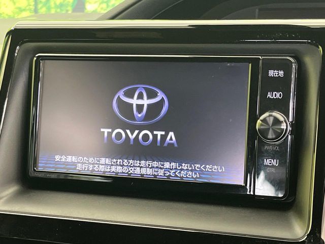 TOYOTA NOAH 2018