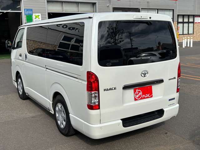 TOYOTA HIACE van 4WD 2022