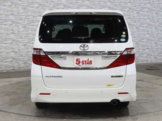 TOYOTA ALPHARD 2014
