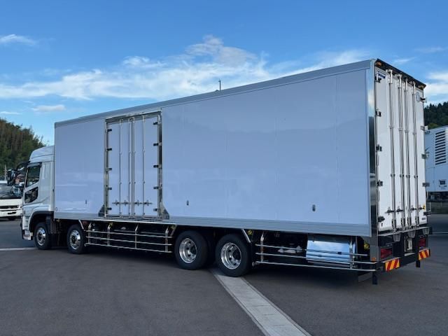 MITSUBISHI FUSOU SUPER GREAT 2025