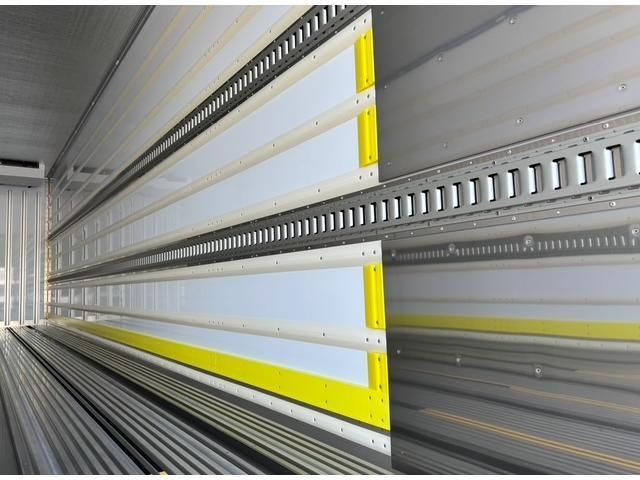 MITSUBISHI FUSOU SUPER GREAT 2025