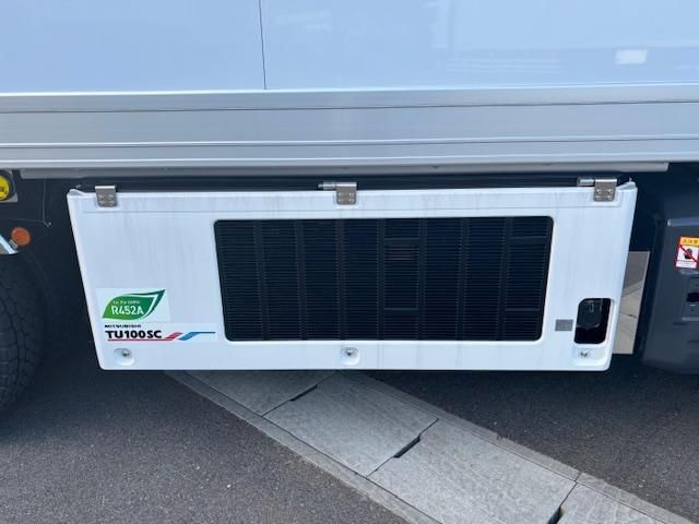 MITSUBISHI FUSOU SUPER GREAT 2025