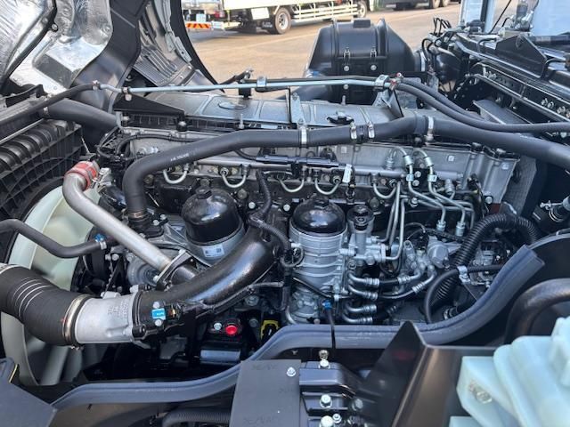 MITSUBISHI FUSOU SUPER GREAT 2025