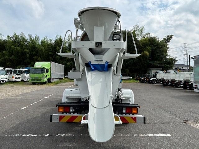 MITSUBISHI FUSOU FIGHTER 2025