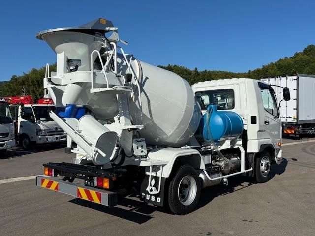 MITSUBISHI FUSOU FIGHTER 2025