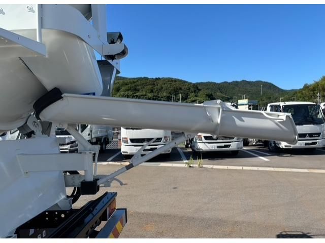 MITSUBISHI FUSOU FIGHTER 2025