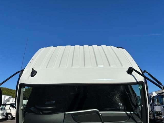 MITSUBISHI FUSOU FIGHTER 2025