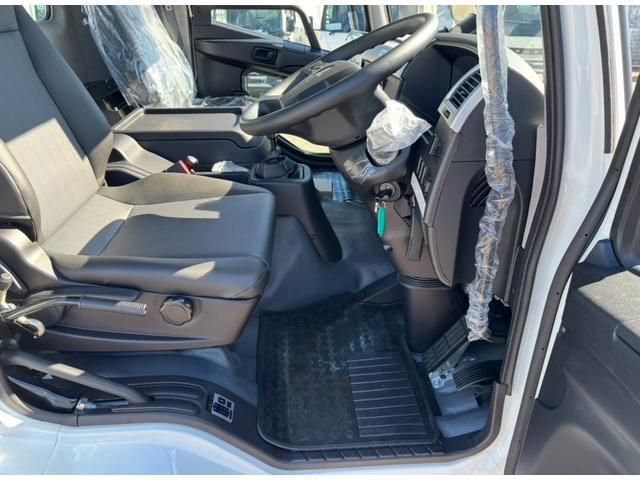 MITSUBISHI FUSOU FIGHTER 2025