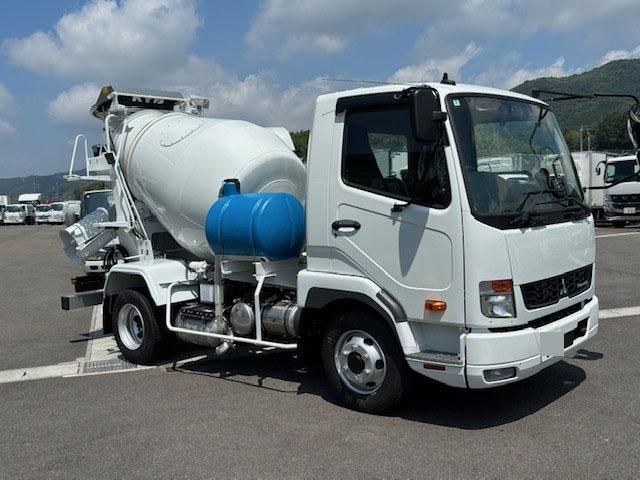 MITSUBISHI FUSOU FIGHTER 2025