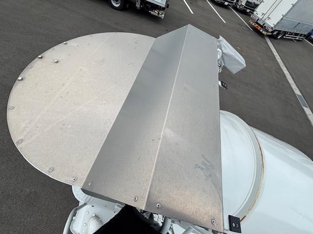 MITSUBISHI FUSOU FIGHTER 2025