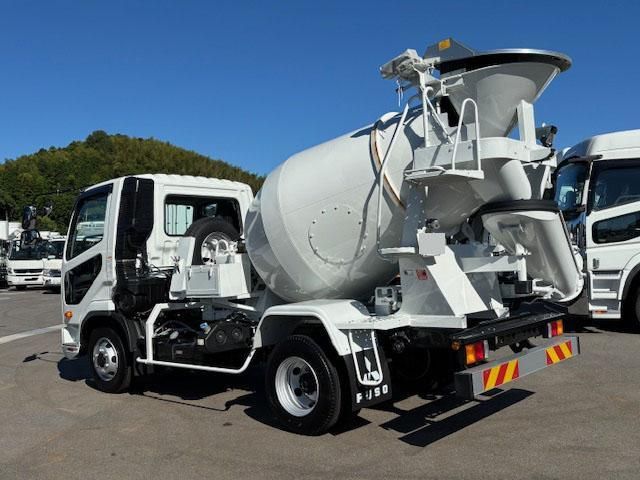 MITSUBISHI FUSOU FIGHTER 2025