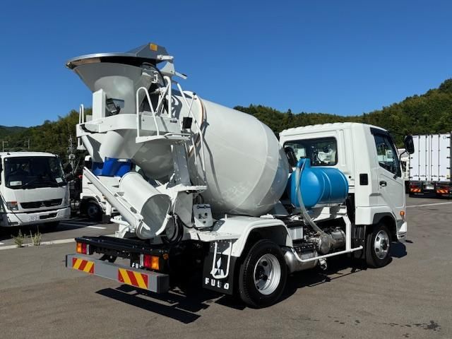 MITSUBISHI FUSOU FIGHTER 2025