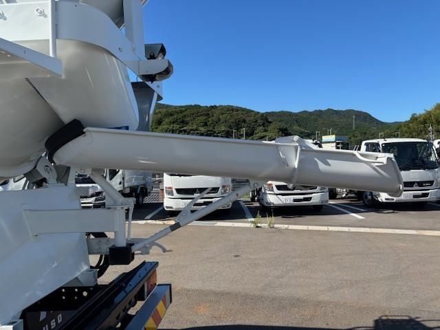 MITSUBISHI FUSOU FIGHTER 2025