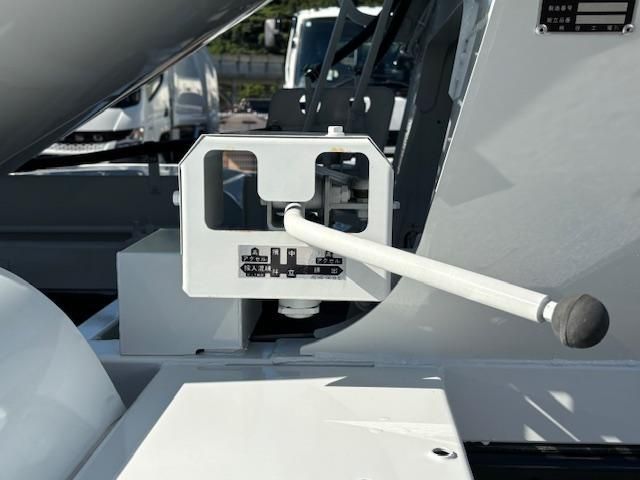 MITSUBISHI FUSOU FIGHTER 2025