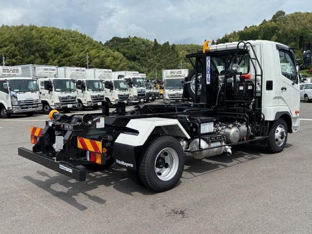 MITSUBISHI FUSOU FIGHTER 2025