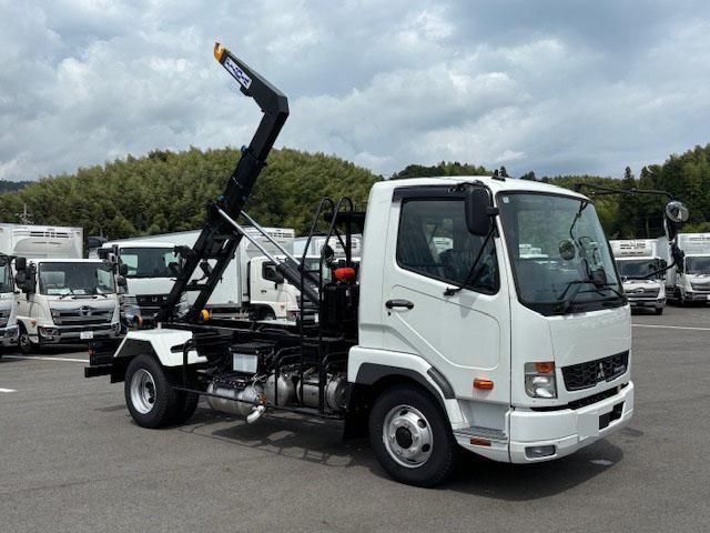 MITSUBISHI FUSOU FIGHTER 2025