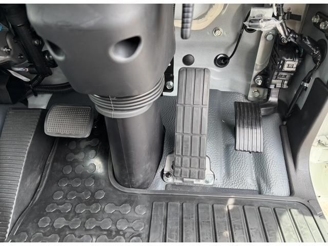 MITSUBISHI FUSOU FIGHTER 2025